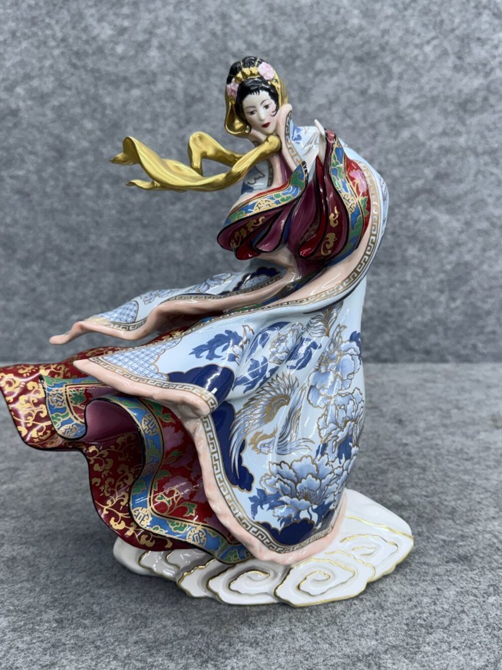 Franklin Mint "Empress The Snow Princess" Porcelain Figurine Limited Edition EXC